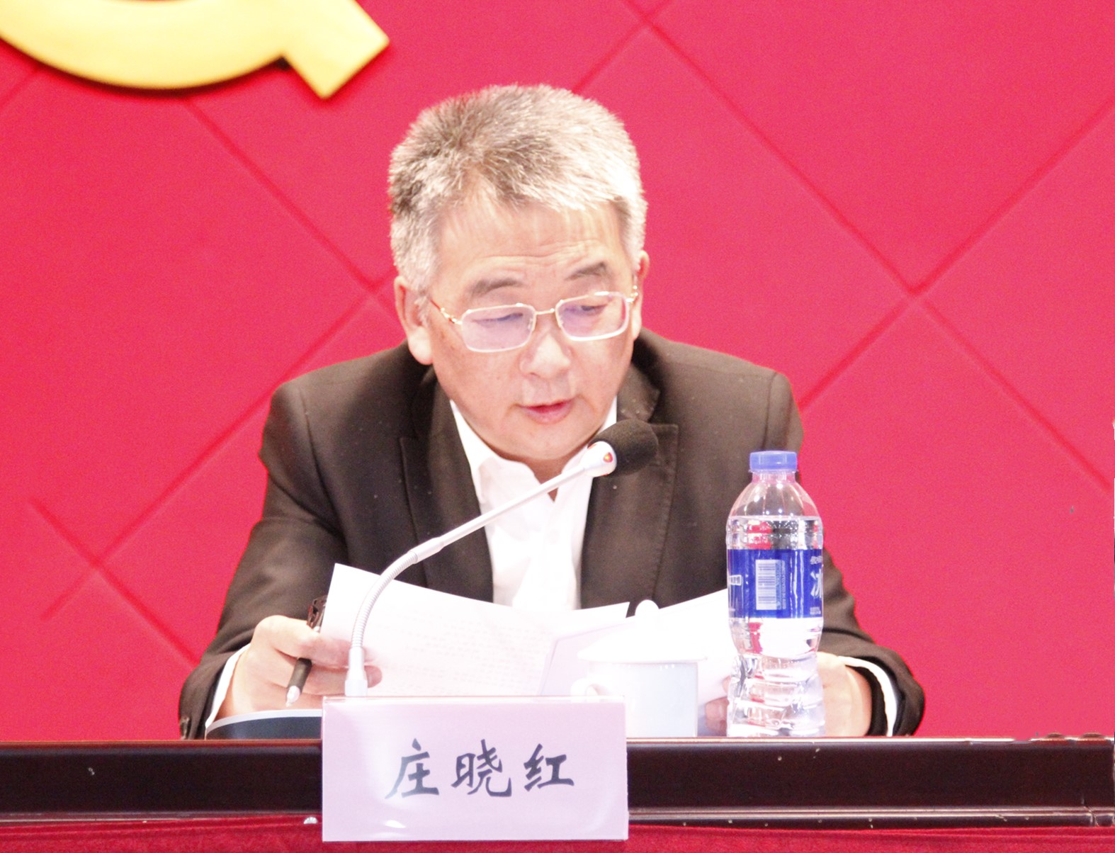 180b6f9d687a7c9e751334337a68a41a zhuang.jpg